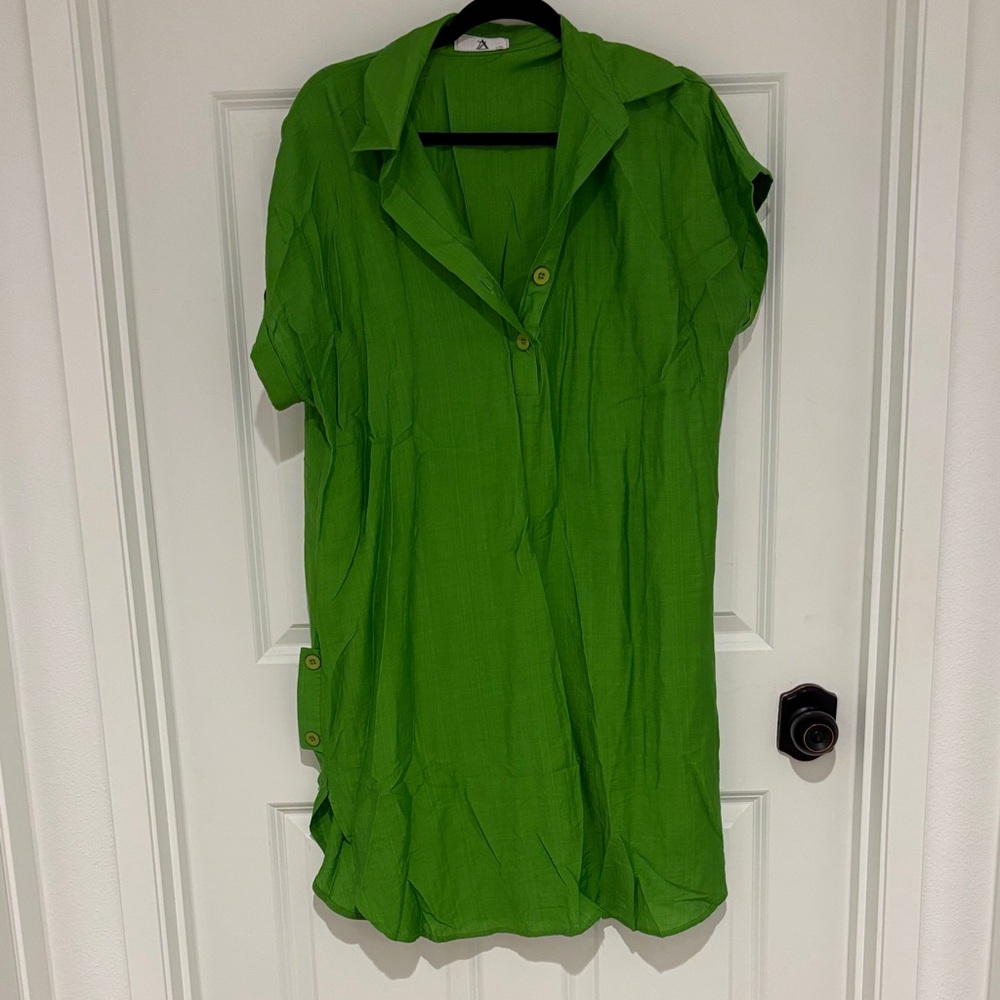 Green Button-Up Women's Top
